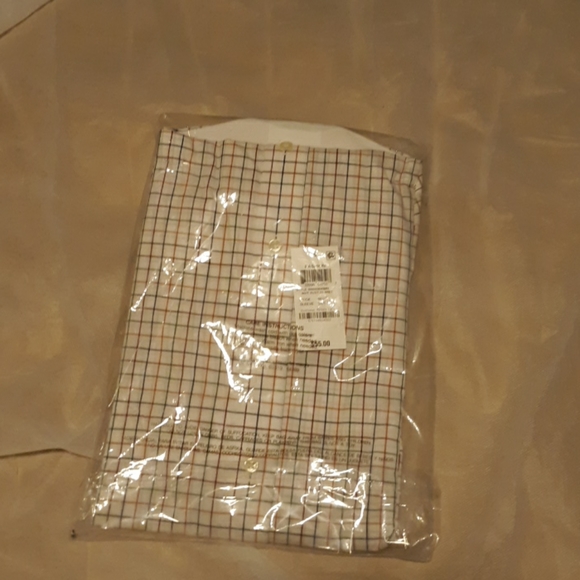 Clothing - Picture 3 of 3